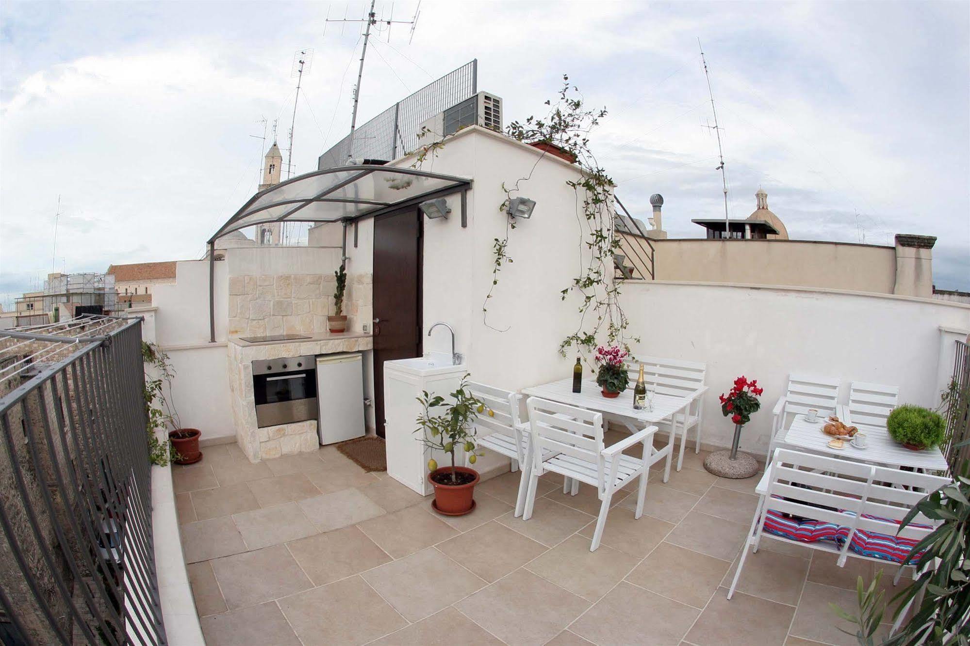 Gasthof Saint Nicholas Plaza Bari