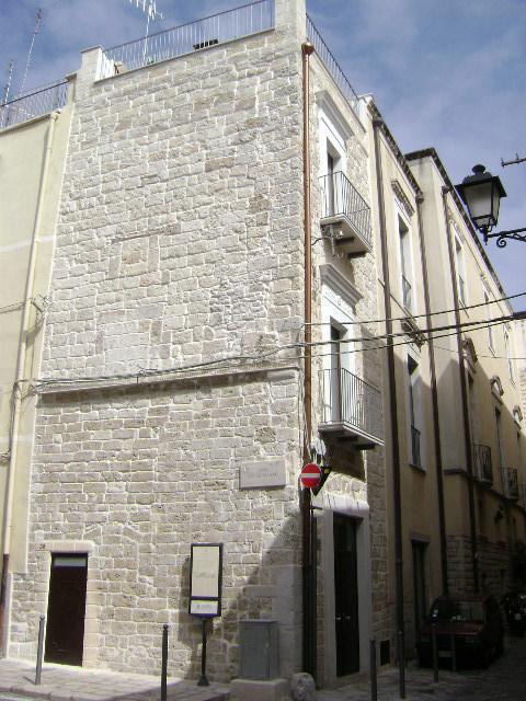 Gasthof Saint Nicholas Plaza Bari